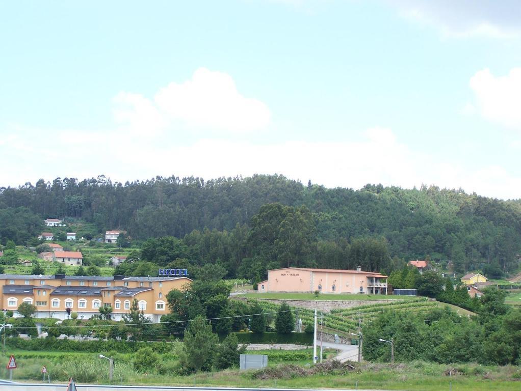 Hotel Vialmar Meis Bagian luar foto